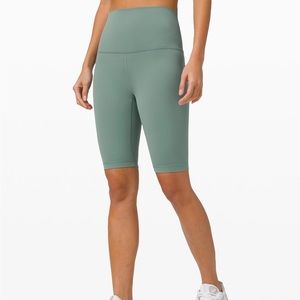Lululemon Align 8” shorts